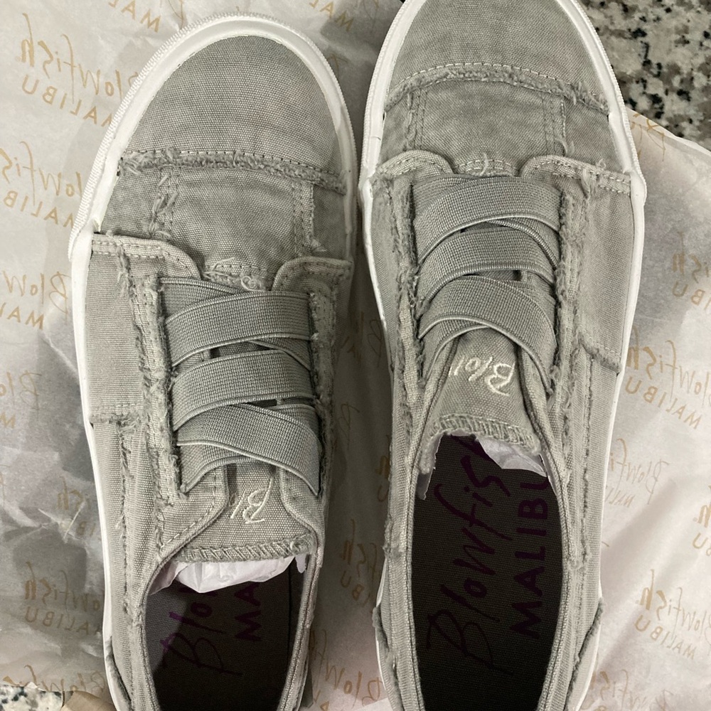Blowfish Malibu Marley Sneaker Shoes Grey Color Washed Canvas Size 8. New